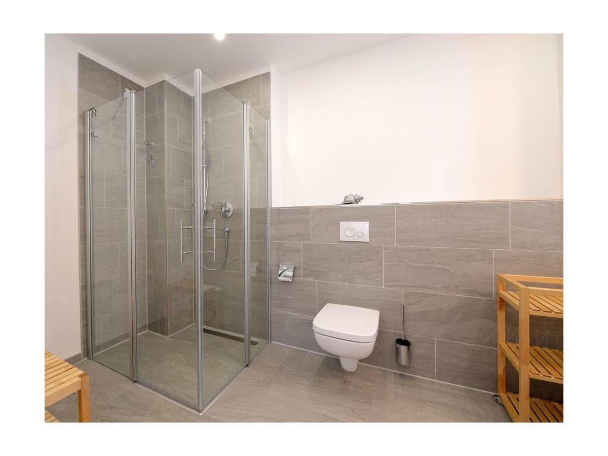 Meerblickzimmer Ohlerich Speicher Appartement 13 Wismar Exterior photo